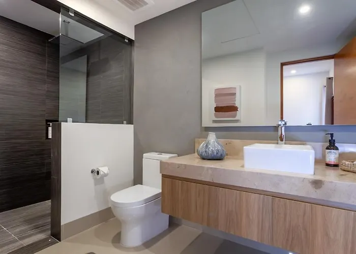 Apartment Penthouse With Panoramic Ocean & Arch View! *